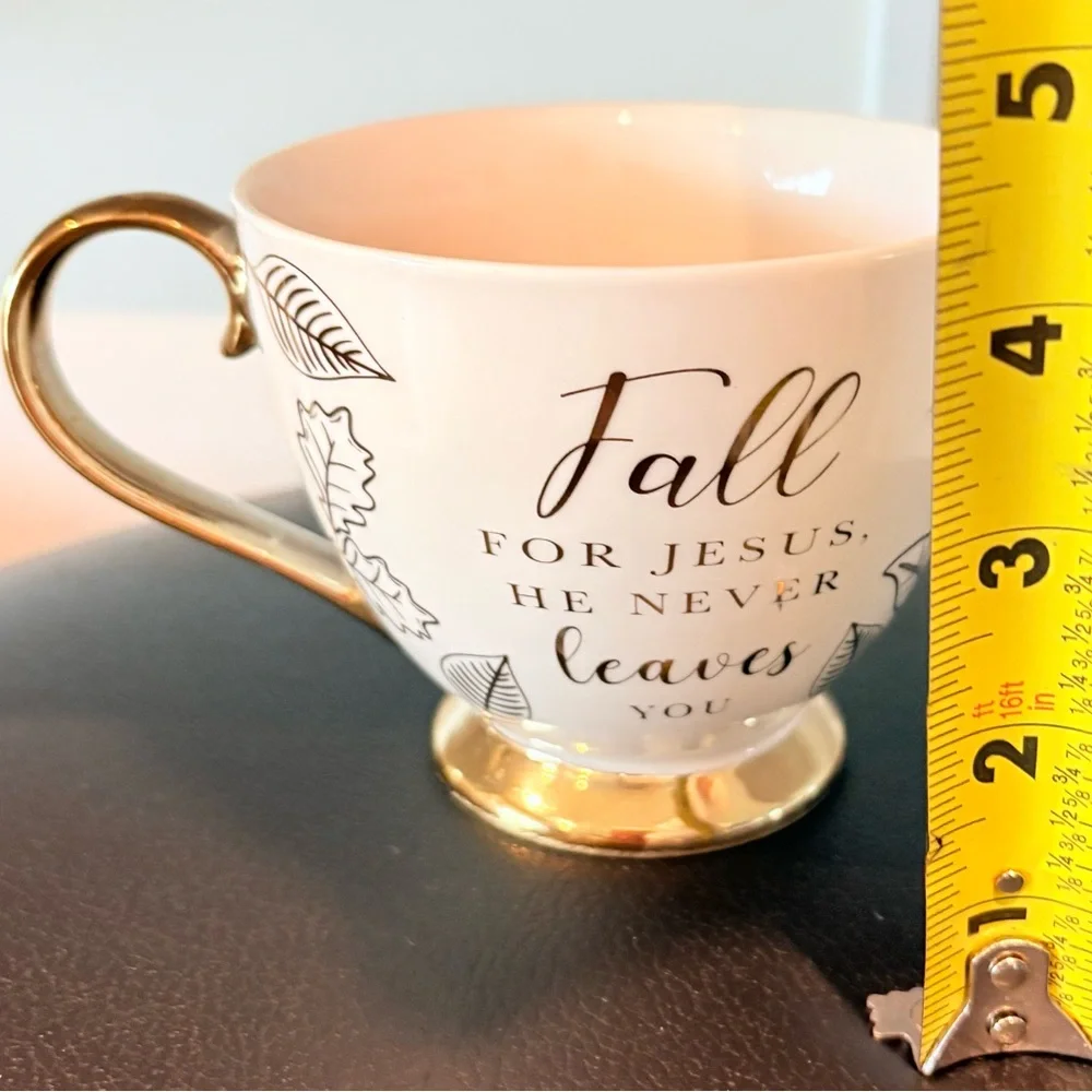 Grateful Gatherings Porcelain Large Cup Cream & Gold Trim Great Condition 14 oz. - Picture 8 of 9